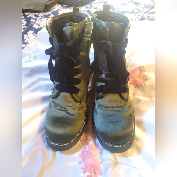 DIRTY LAUNDRY Ankle Boots - Picture 2 of 11